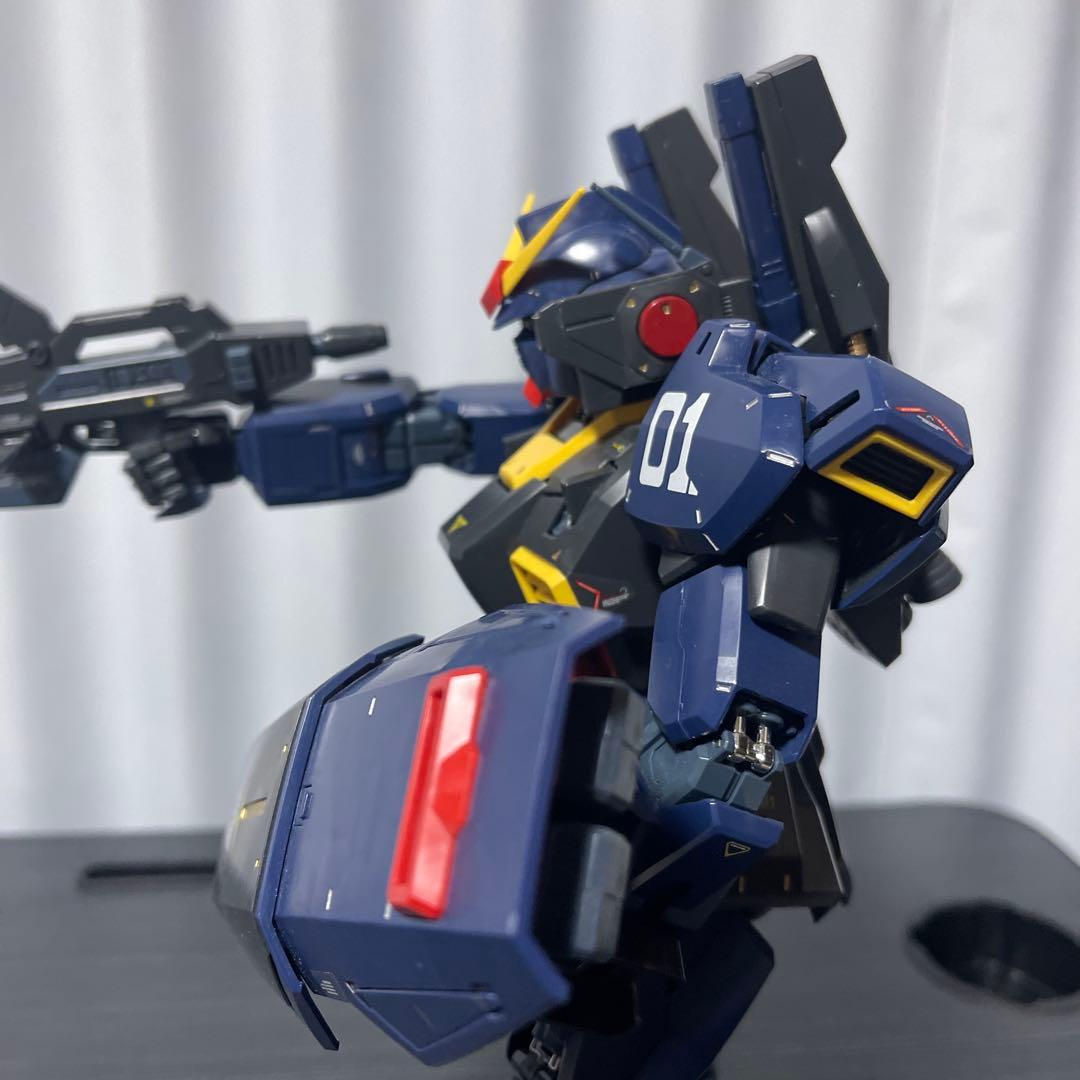 PG 1/60 RX−178 ガンダムMk -2(ティターンズカラー)組み立て済