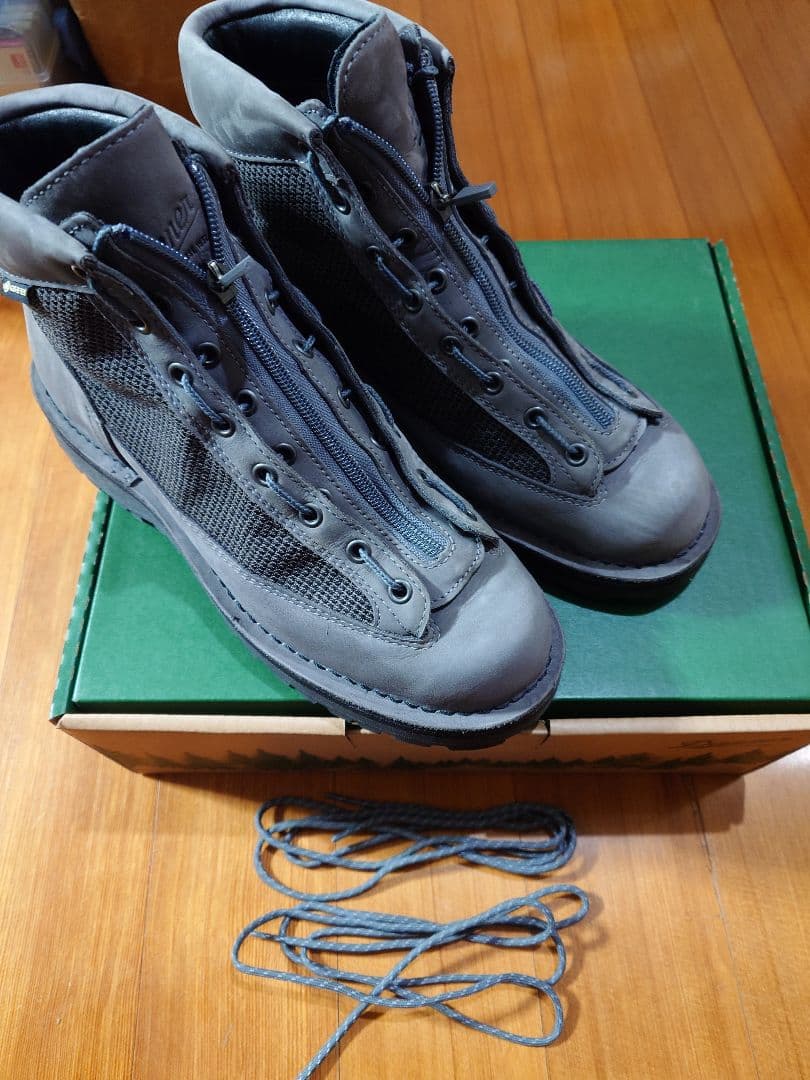 良個体 DANNER FIELD R ダナーフィールドアール 27.0 グレー Danner（ダナー） DANNER FIELD R フィールド アール D123000 GRAY