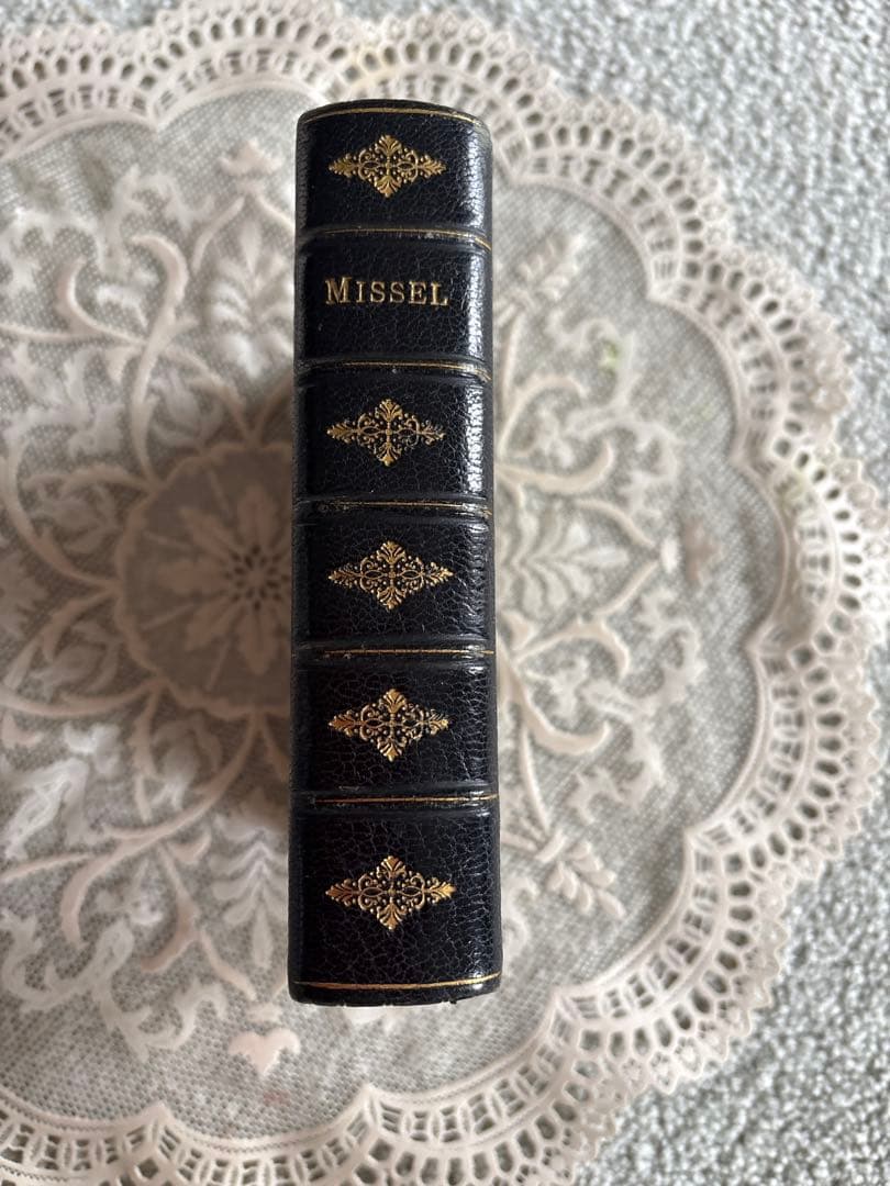 アンティーク祈祷書 MISSel 革装丁 金箔装飾 挿絵多数 ミサ典 古書