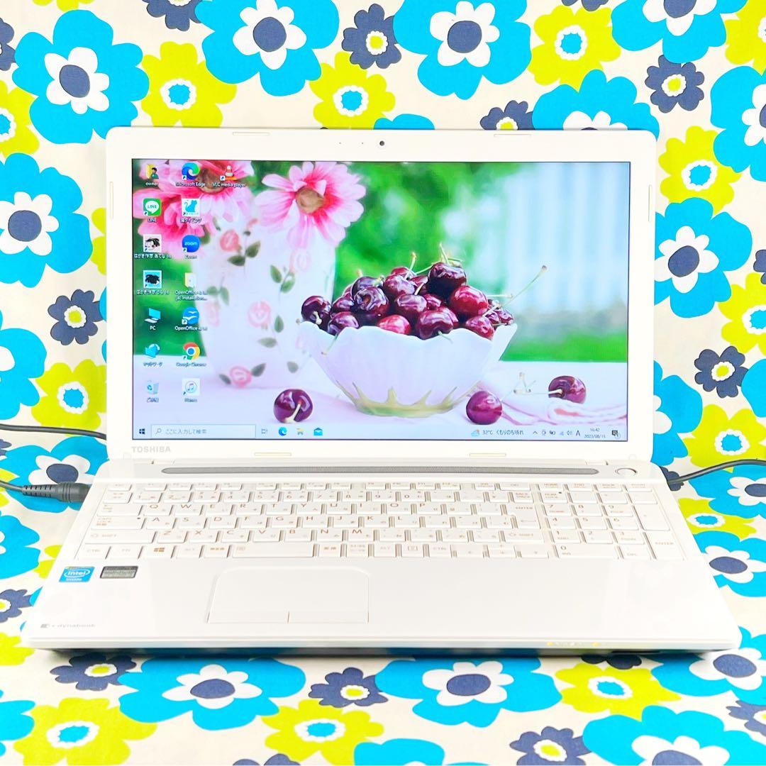 特価❣️】薄型ホワイト❣️カメラ付すぐ使えるノートパソコン☘️爆速