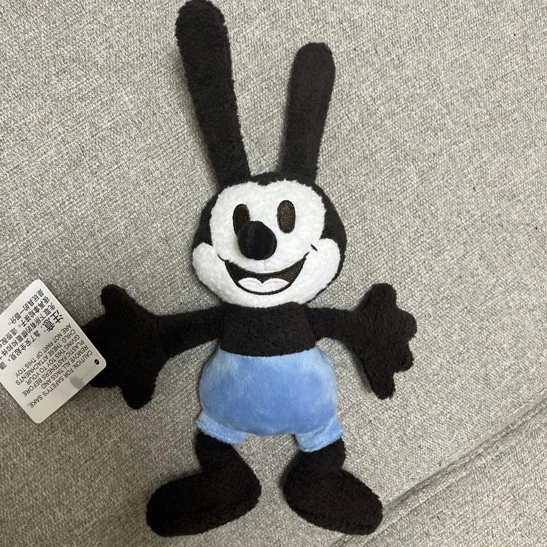 ディズニー オズワルド ぬいぐるみ Tシャツ 香港 HKDL - メルカリ