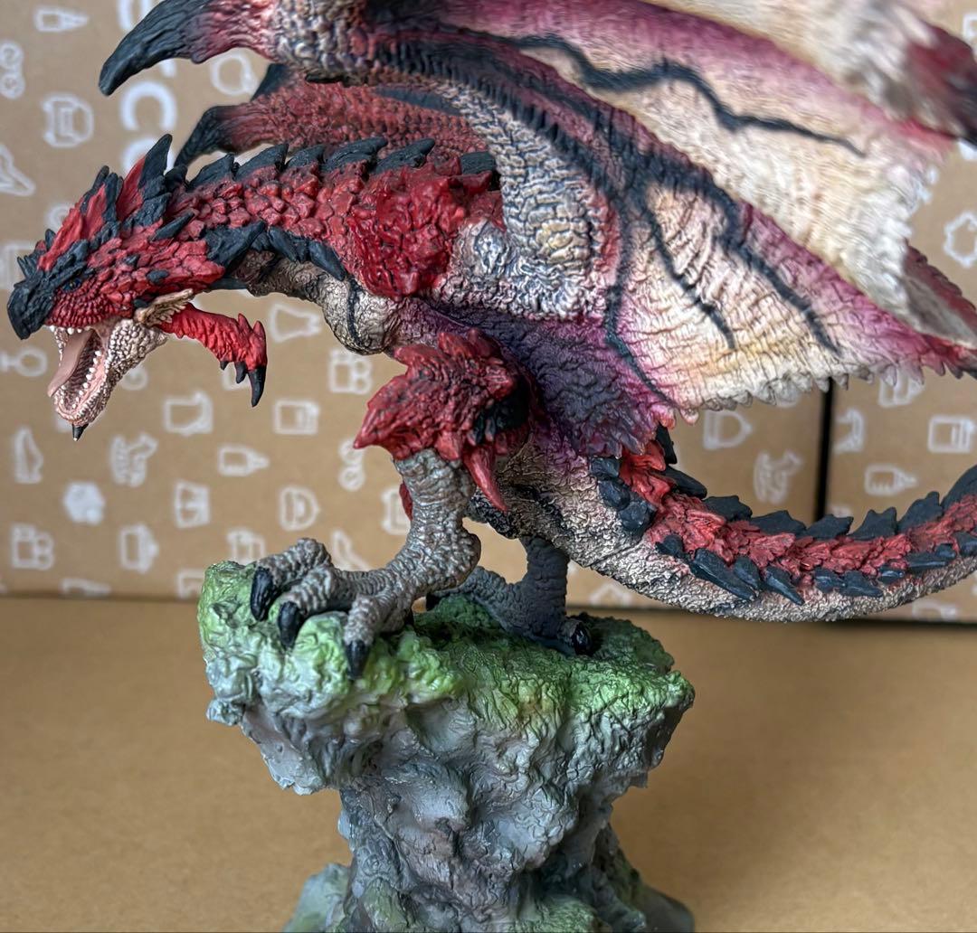 クリエイターズモデル リオレウス リオレウス希少種 モンハン