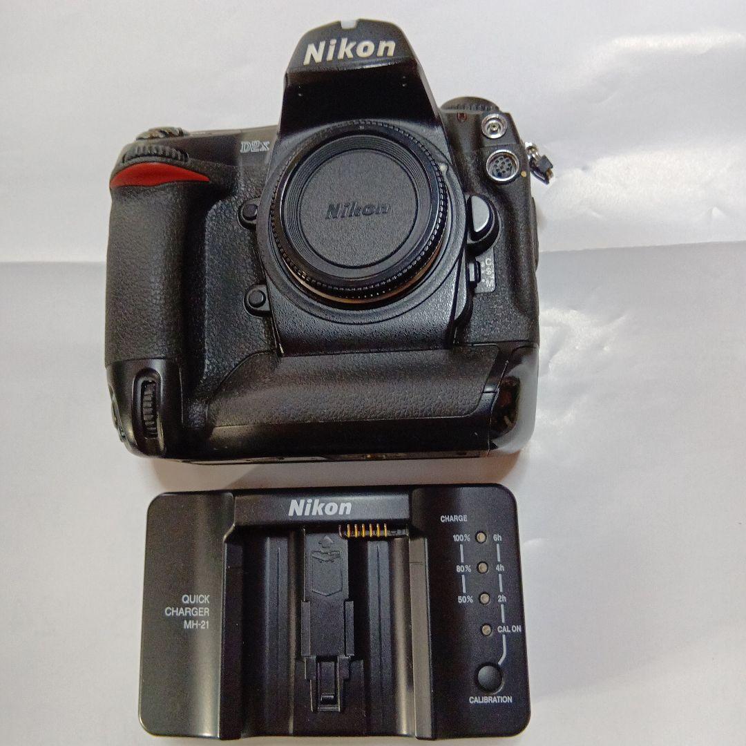 Nikon D2X デジタル一眼レフカメラ 本体と充電器 Amazon | Nikon D2X BODY (1240万画素) | デジタル一眼レフ 通販