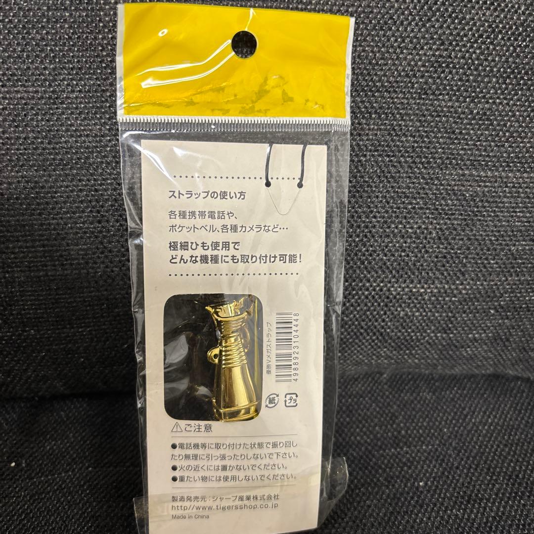 2003年 阪神タイガース優勝記念ストラップ！希少！ - メルカリ