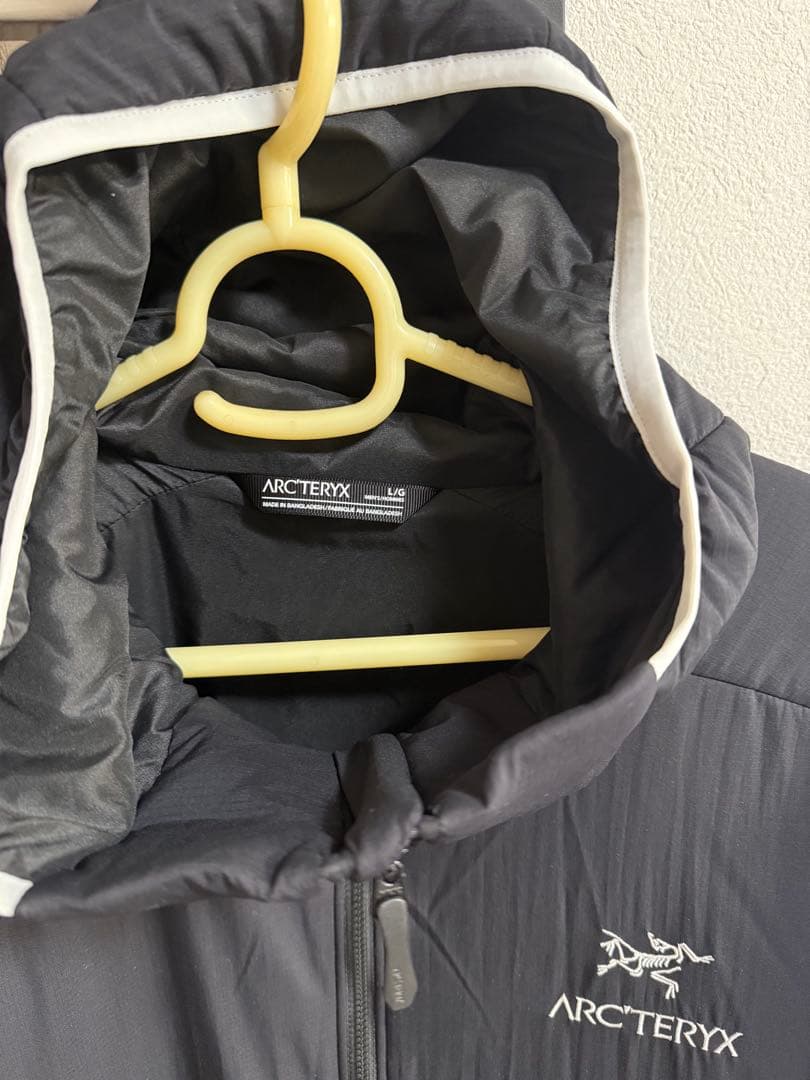 最終値下げLサイズ、アークテリクス アトム LT フーディ旧型 - メルカリ