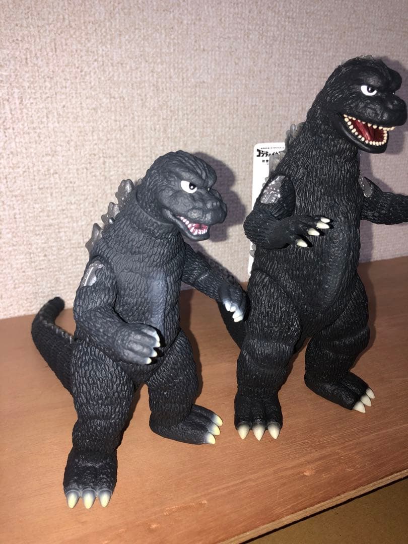 にせゴジラ2体セット 1体タグ付き☆ バンダイ製 怪獣番外地 - メルカリ