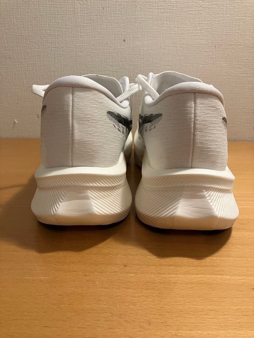 ASICS MAGIC SPEED 4 ホワイト/ブラック 27.5cm