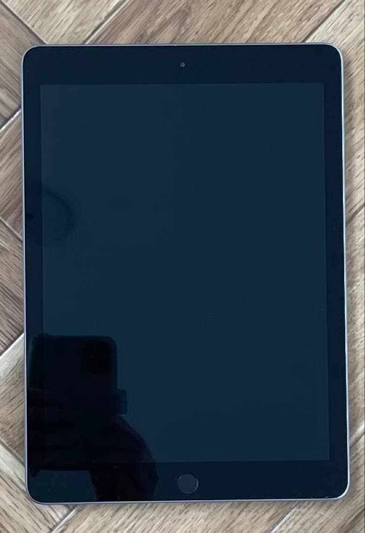 【美品】Apple iPad 本体 シルバー 中古】iPad Pro 12.9インチ 第5世代 1TB シルバー MHNN3J／A Wi-Fi