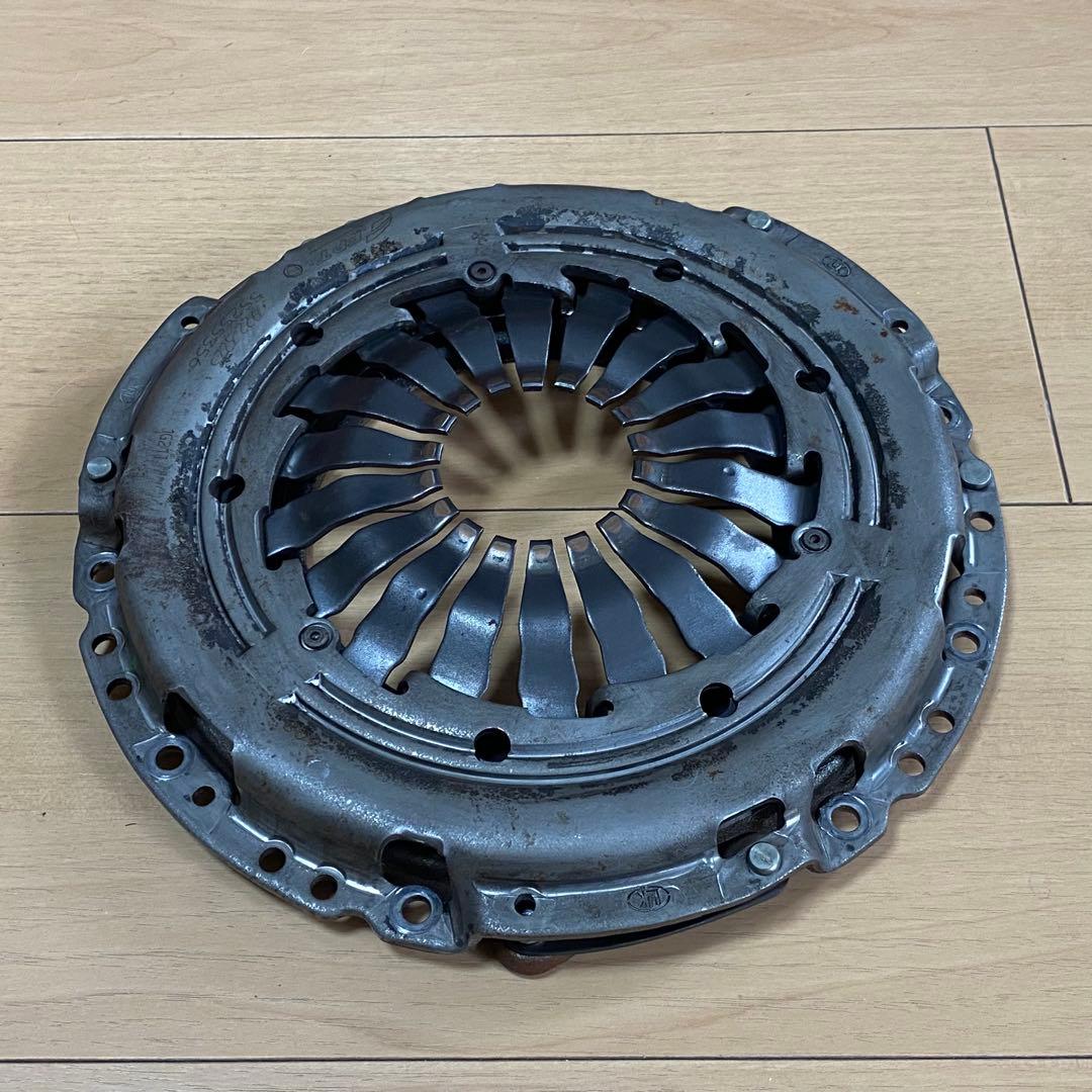 ♦︎美品！♦︎安心の純正品♦︎アバルト595/695♦︎フラホ/クラッチ