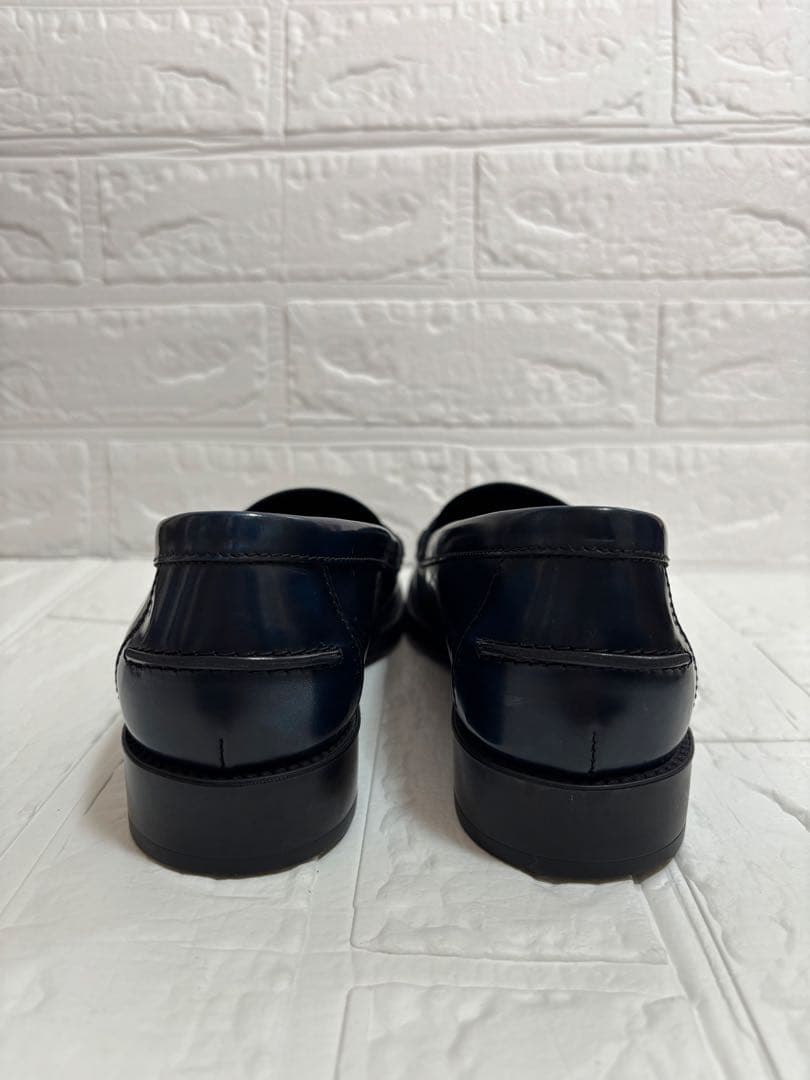 ほぼ未使用TOD'S ダークネイビー レザー ローファー36サイズ jp23