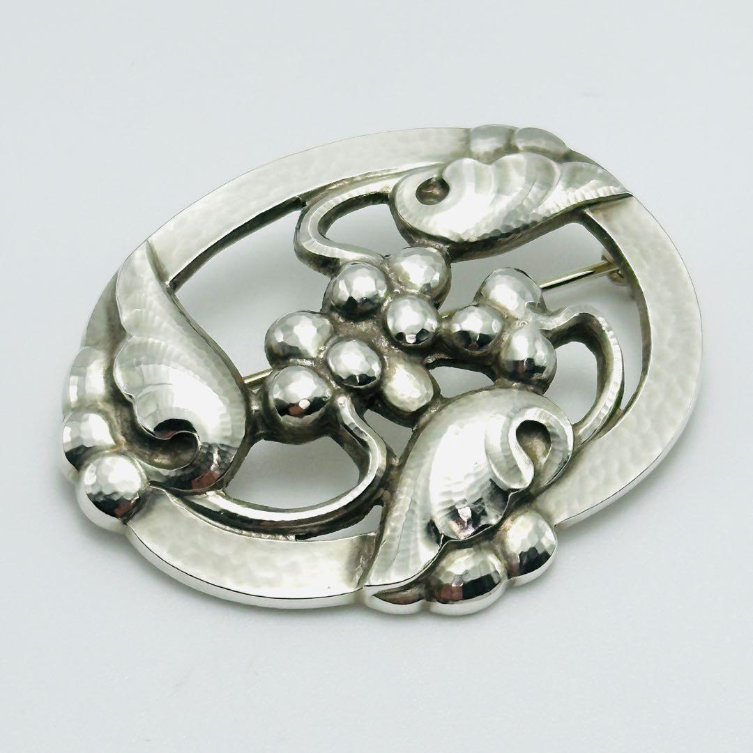   101 ムーンライトグレープ　シルバー　ブローチ ジョージジェンセン ムーンライトグレープ 101 シルバー ブローチ