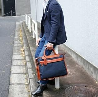 【美品・定価72,600円】フェリージ 8637/2/ds ネイビー