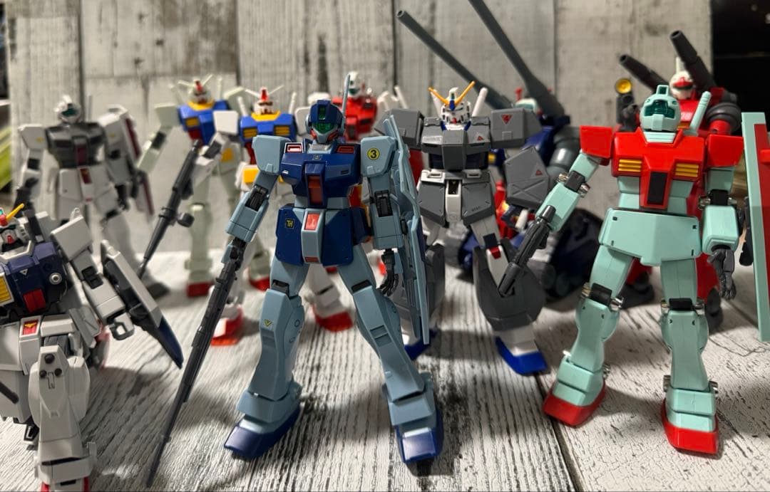 組み立て済みガンプラ まとめ売り - メルカリ