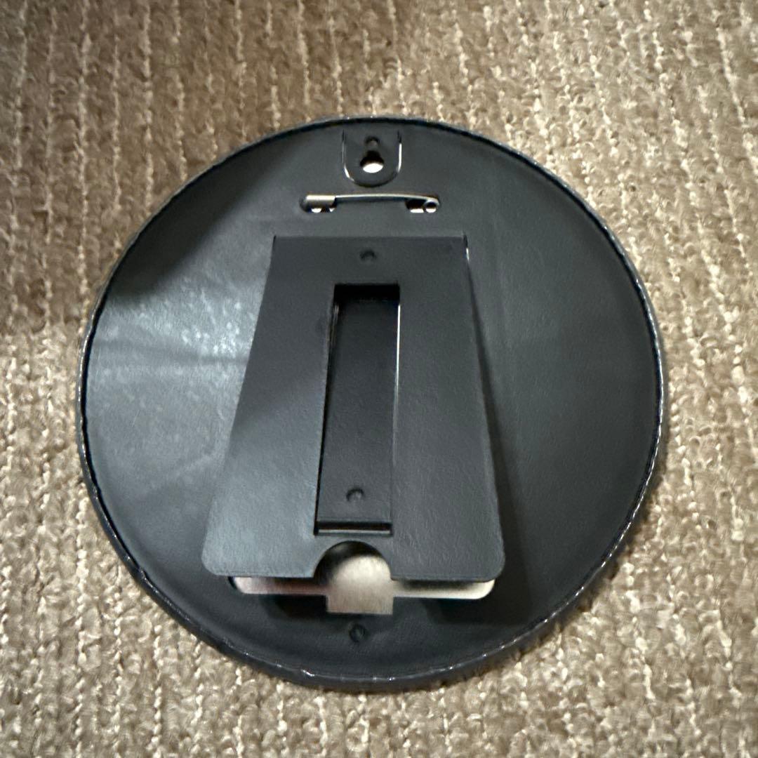 FANTASTICS BIG 缶バッチ ラウンドワンコラボ - メルカリ