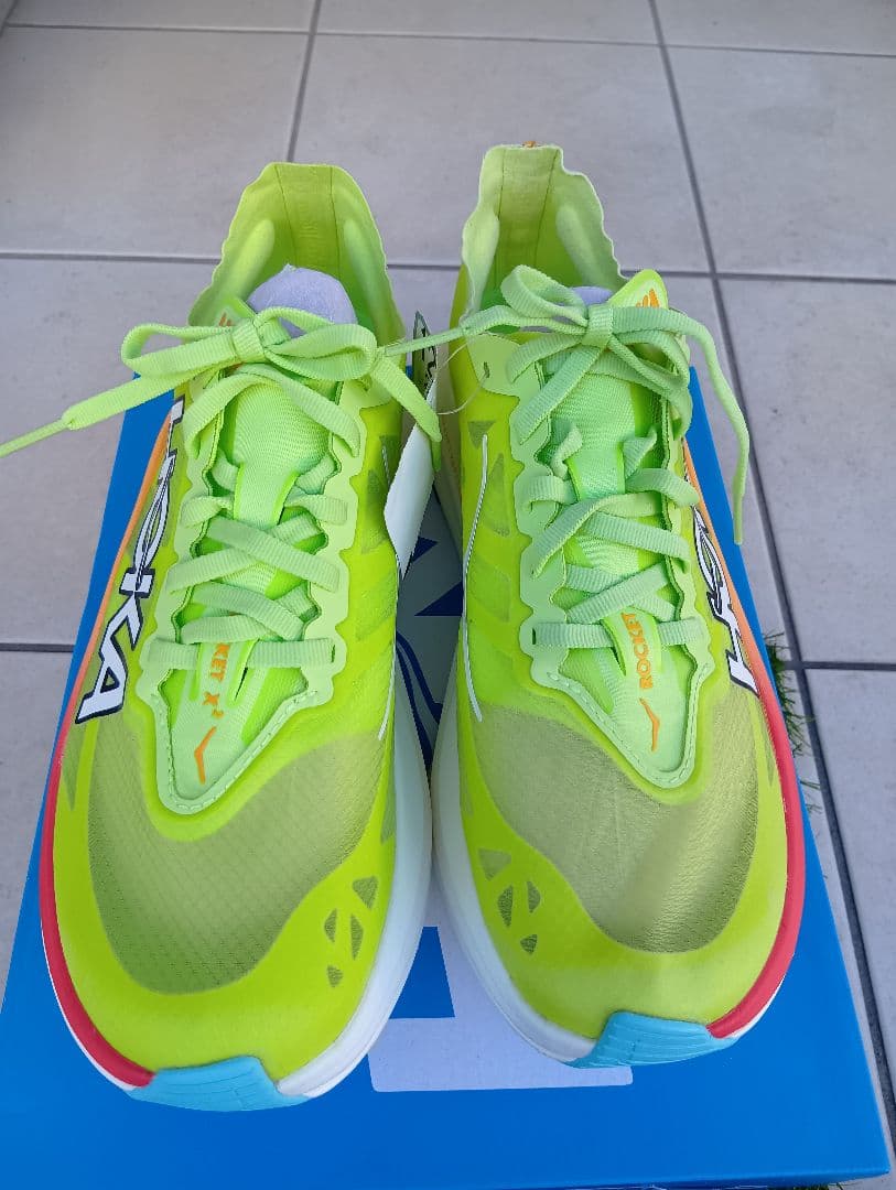最終価格(未使用)ＨＯＫＡ ROCKETX2 26.0cm ホカ　ロケットX2