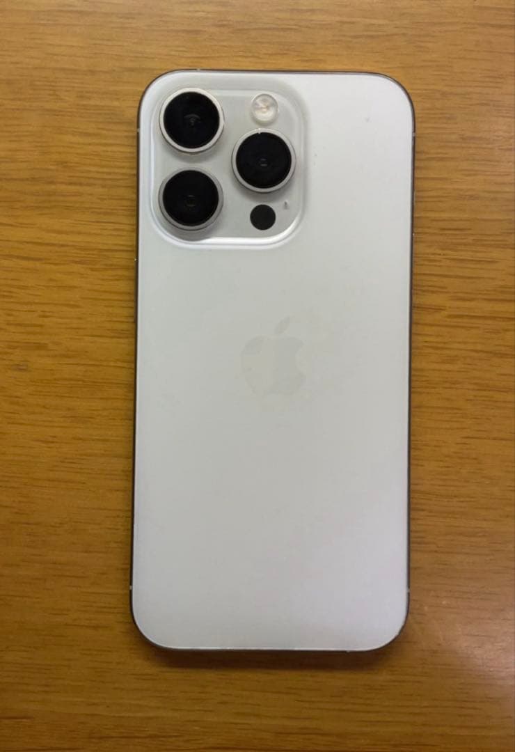 256GB iPhone 15 Pro 訳あり(画面割れ/非純正液晶/内カメ不良 - メルカリ