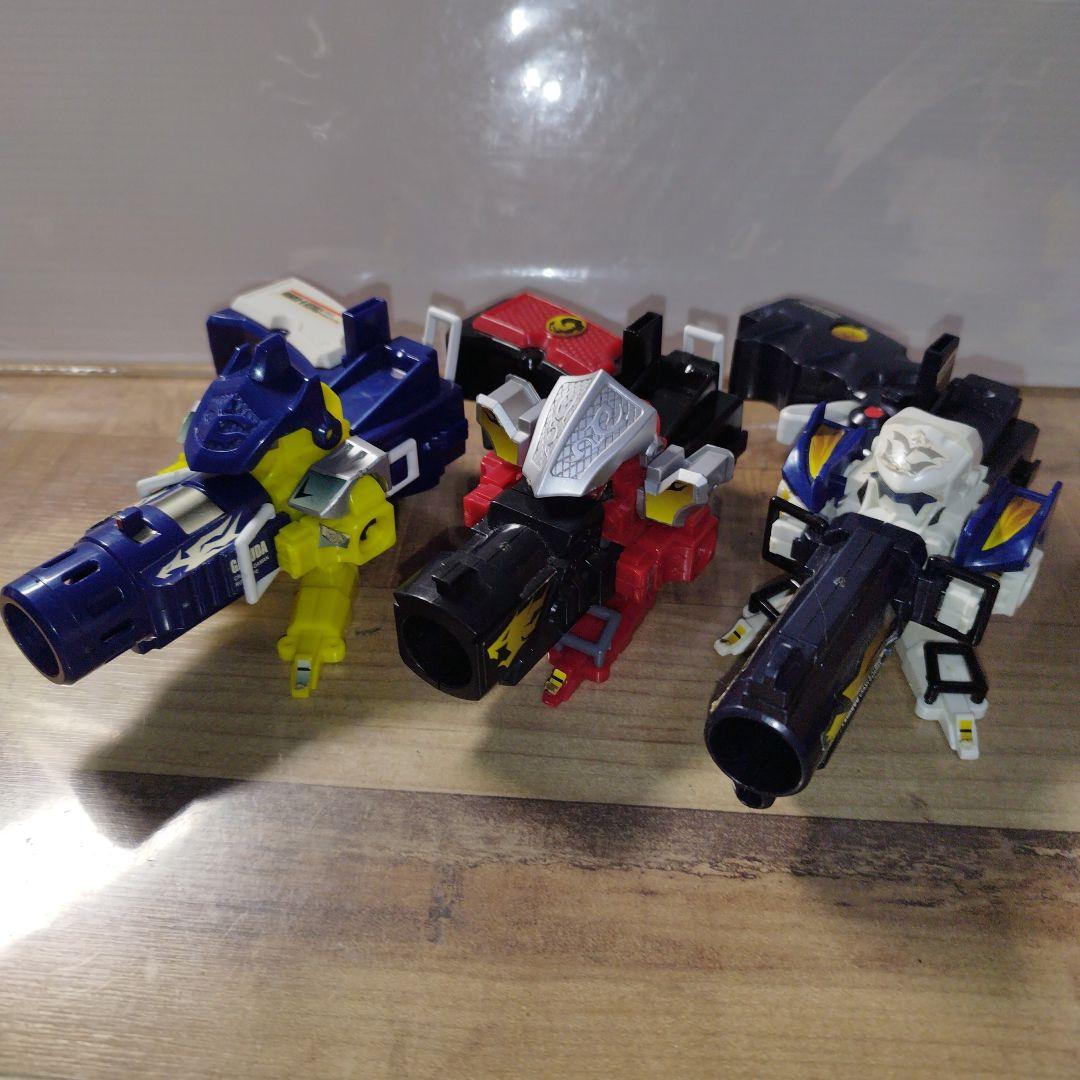 クラッシュビーダマン 3体セット まとめ売り ビーダマン - メルカリ