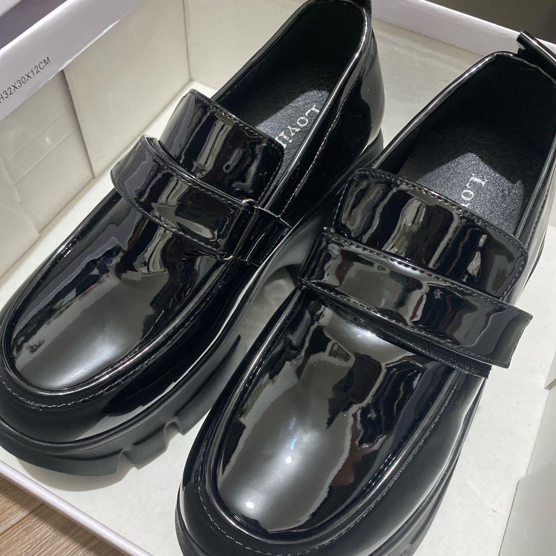 Lovilyn -5kgベルクロローファー　黒エナメル　M