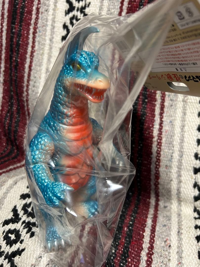 ブルマァクの怪獣シリーズ☆アーストロン Gカラー帰ってきた