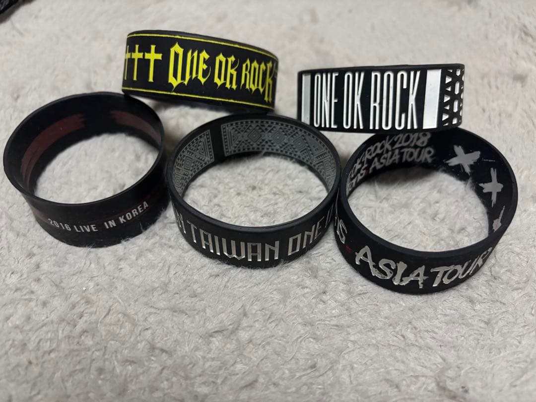【希少！】ONE OK ROCK 海外公演 ラバーバンド 5本セット Amazon.co.jp: ONE OK ROCK ワンオク ラバーバンド ラババン セット