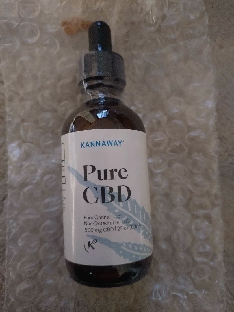 エッセンシャルオイル KANNAWAY Pure CBD 500mg 120ml エッセンシャルオイル KANNAWAY Pure CBD 500mg 120ml