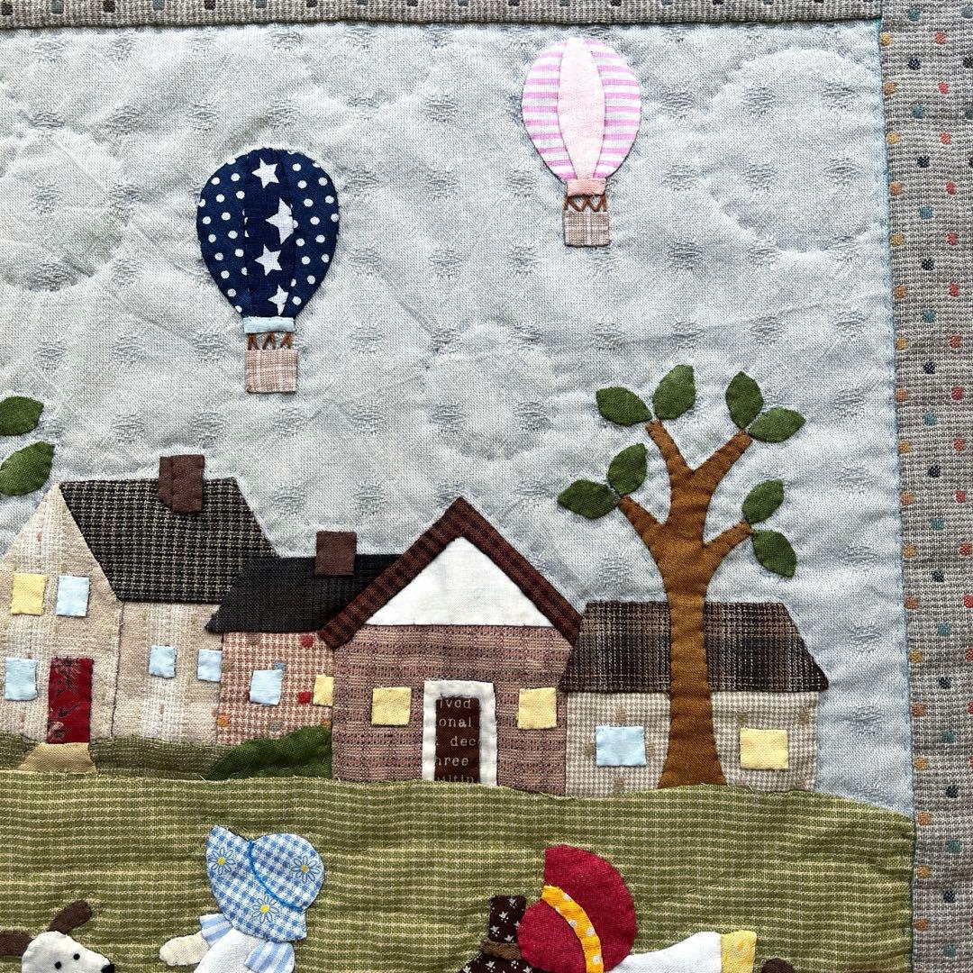 パッチワークタペストリー スーちゃん キルト - メルカリ