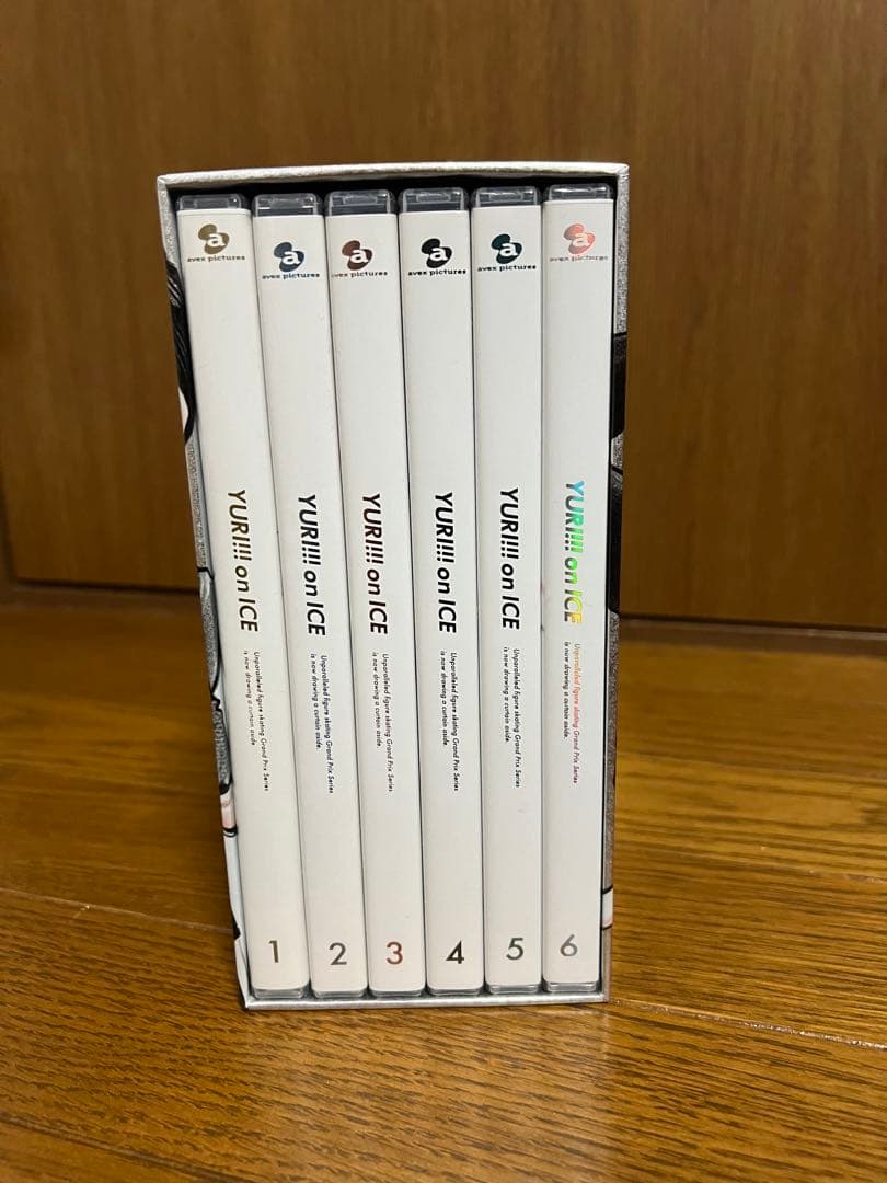 YURI!!!onICE DVD全巻 収納BOX付