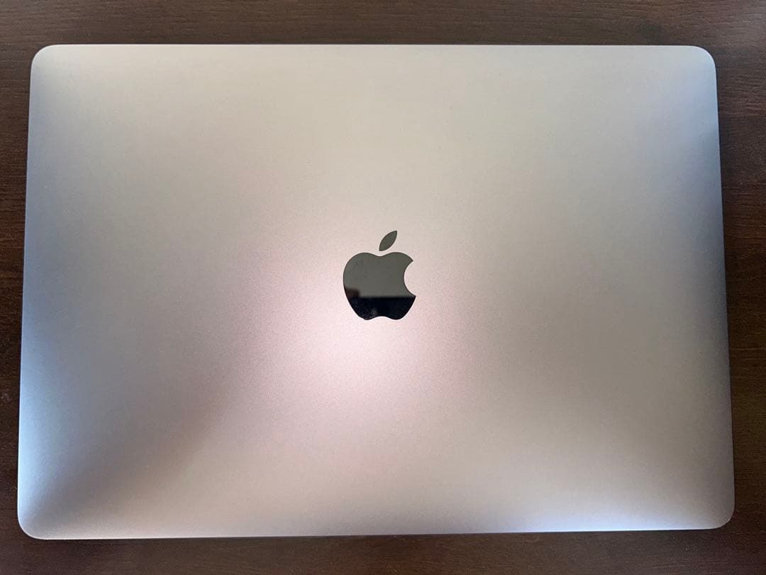 【美品】MacBook Air 13インチ2020 / 256GB MacBook Air 13 インチ (2020) - Apple M1 8-コア と 7-コア GPU - 8GB