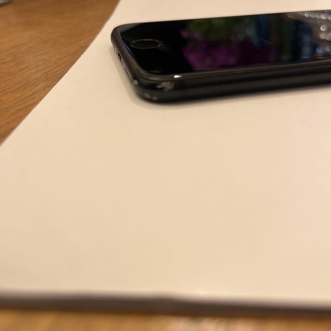 画面割れなし美品カメラ⭕️】iPhone SE(第2世代) 64GB ブラック