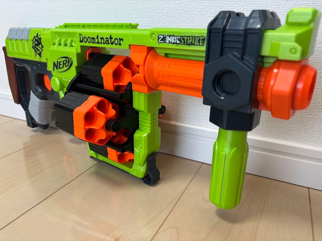 フ*★様 レア　nerf ナーフ　ゾンビストライク　ドゥーミネーター　オレンジト 並行輸入品】 訳あり品 ナーフ ゾンビストライクドゥーミネーター