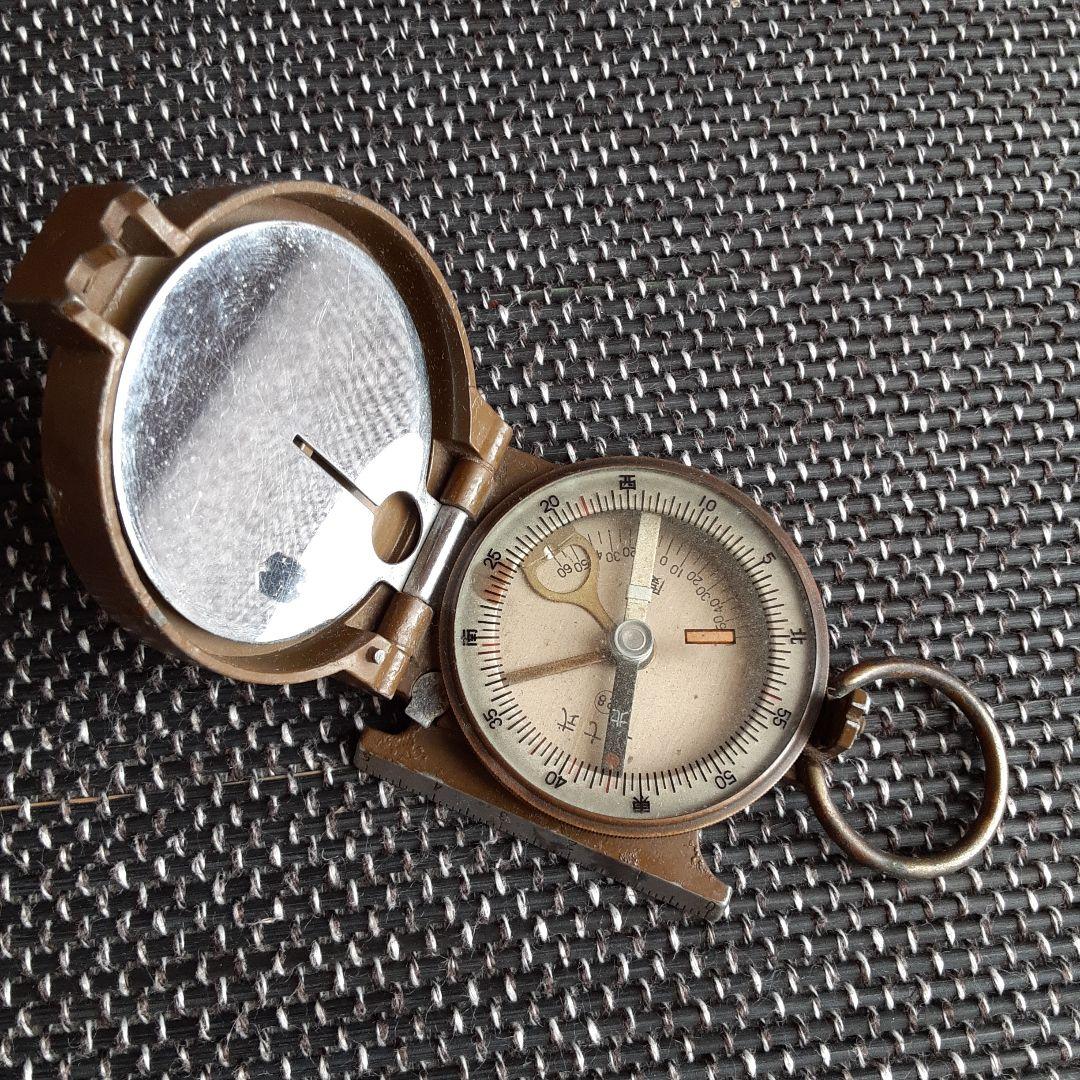 古い日本陸海軍五七式羅針盤/コンパス方位計地図磁石/野外行軍装備/銃武具携帯え 古い日本陸海軍五七式羅針盤/コンパス方位計地図磁石/野外行軍装備/銃