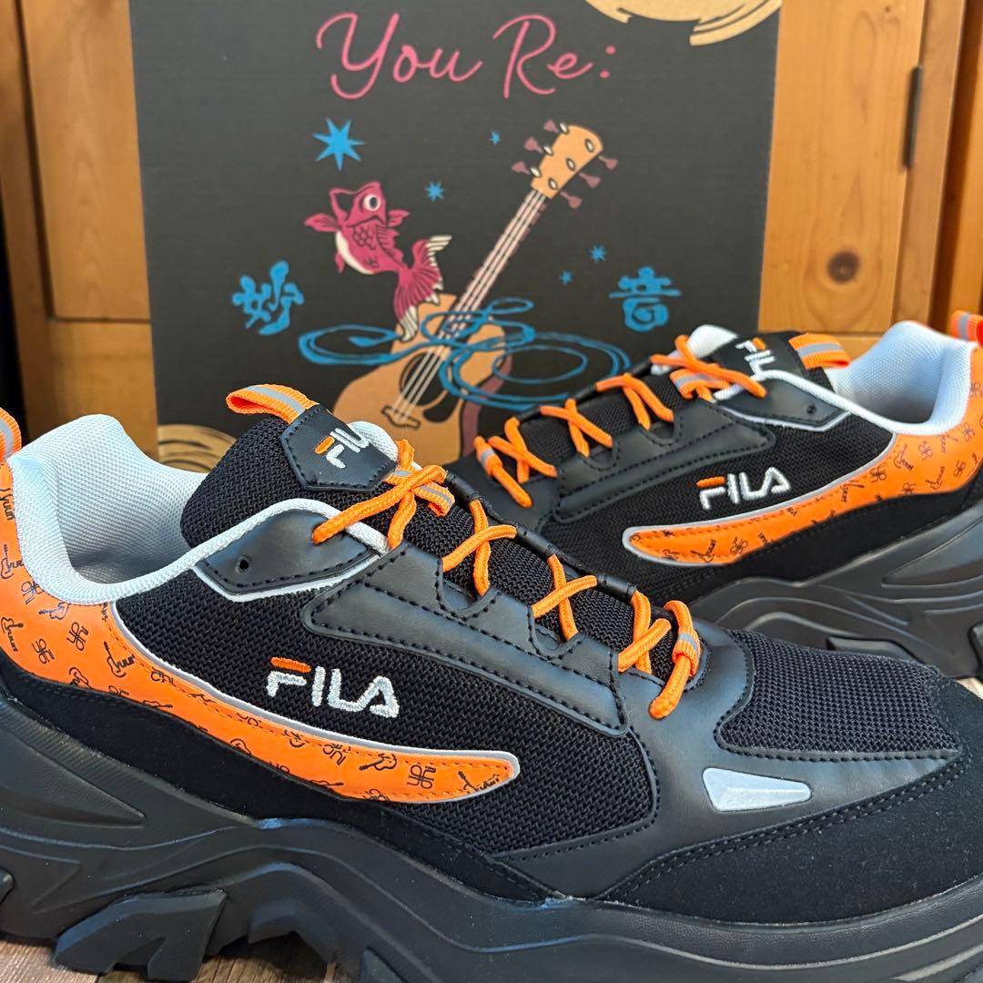 優里 FILA コラボスニーカー ブラック/オレンジ 29cm - メルカリ