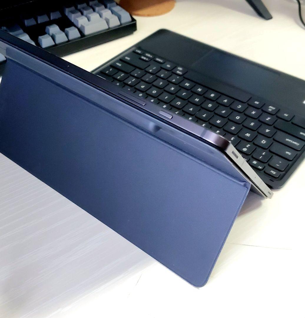純正 Galaxy Tab S8+ タブレット ＋ 純正 キーボード付き Amazon.co.jp: Galaxy Tab S8+ Book Cover Keyboard｜ブラック