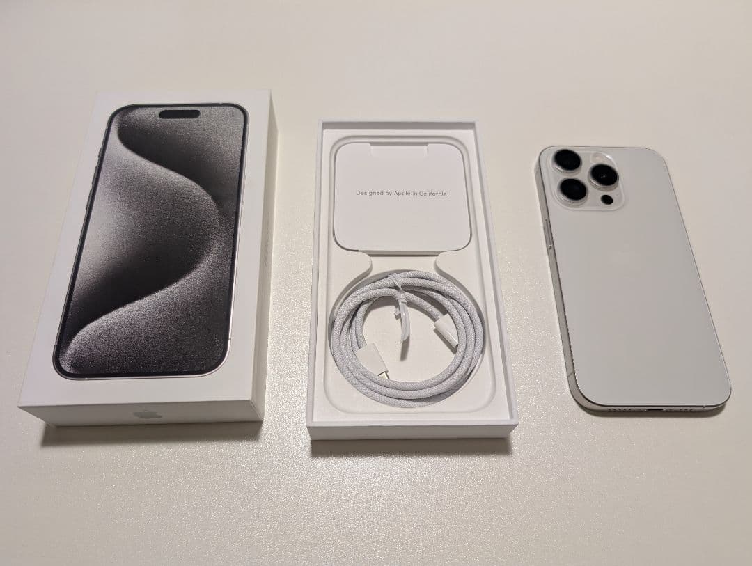 iPhone 15 Pro 128GB SIMフリー ホワイトチタニウム