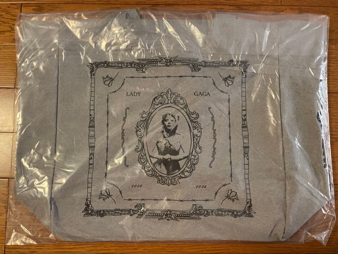 ☆新品・未使用☆2026 レディガガ トートバッグ - メルカリ