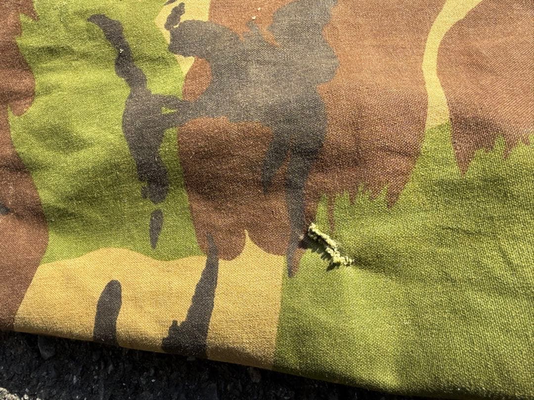 オランダ軍 ダッチアーミーテント②DPM迷彩 補修跡有り