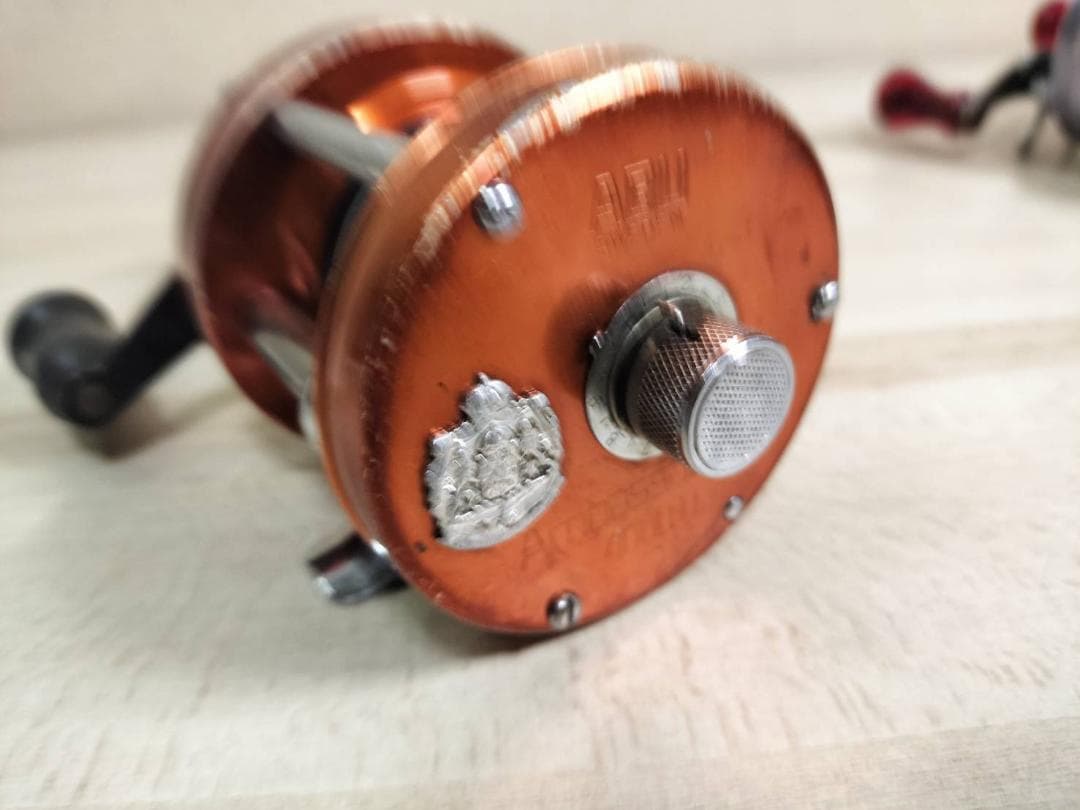 ☆ABU GARCIA アブ アンバサダー 4000D ビンテージリール 橙