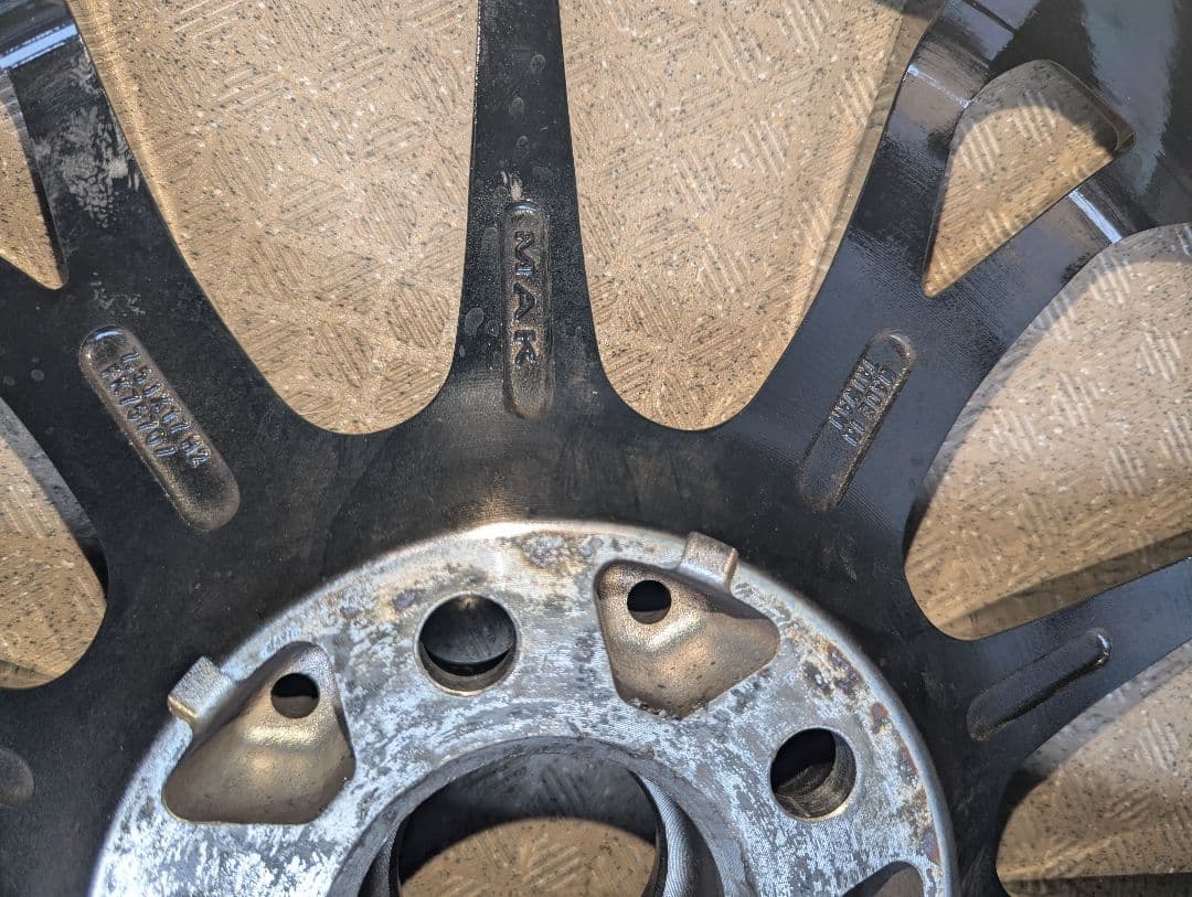 昨日購入してくれた人限定 すみません名前忘れました。 ２個口で