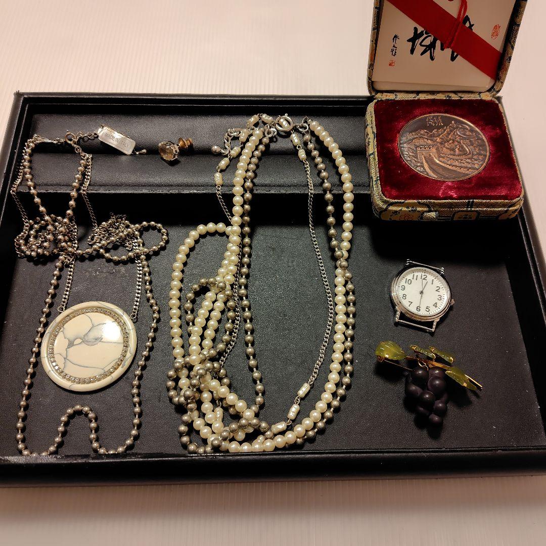 遺品整理・生前整理】33 ネックレス ピアス 記念メダル ブローチ