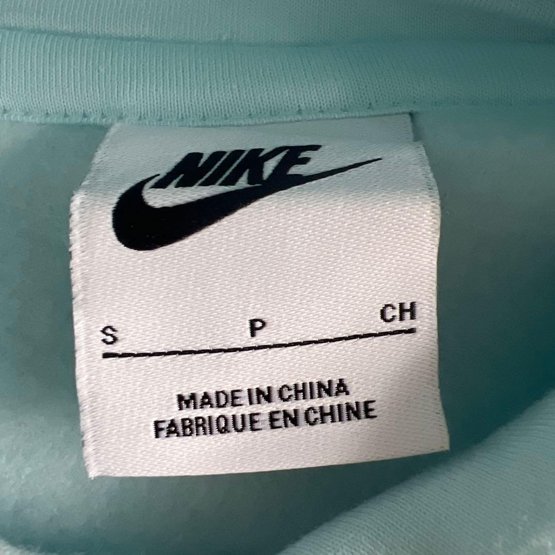 Nike 水色スウェットパーカー 商品詳細一度試着したのみで非常に綺麗