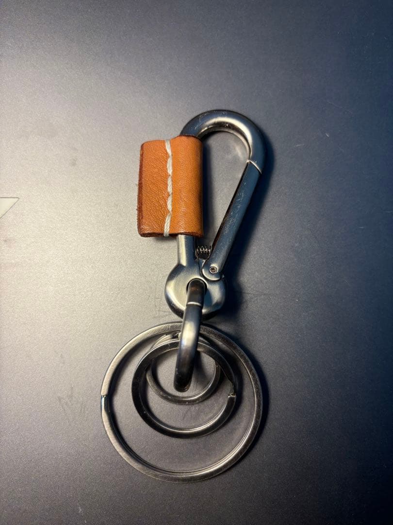 ヘンダースキーマー 革キーリング カラビナ