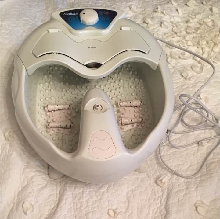 エレス フットバス 付属品全て 数回使用のみ エレス フットバス 付属品全て 数回使用のみの通販 by さくら｜ラクマ