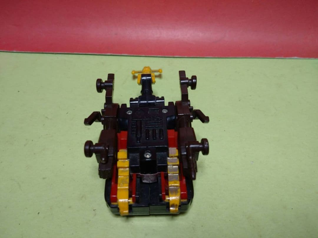 超激レア!30年物中古品 タカラ ダイアクロン 昆虫ロボ カブトロン