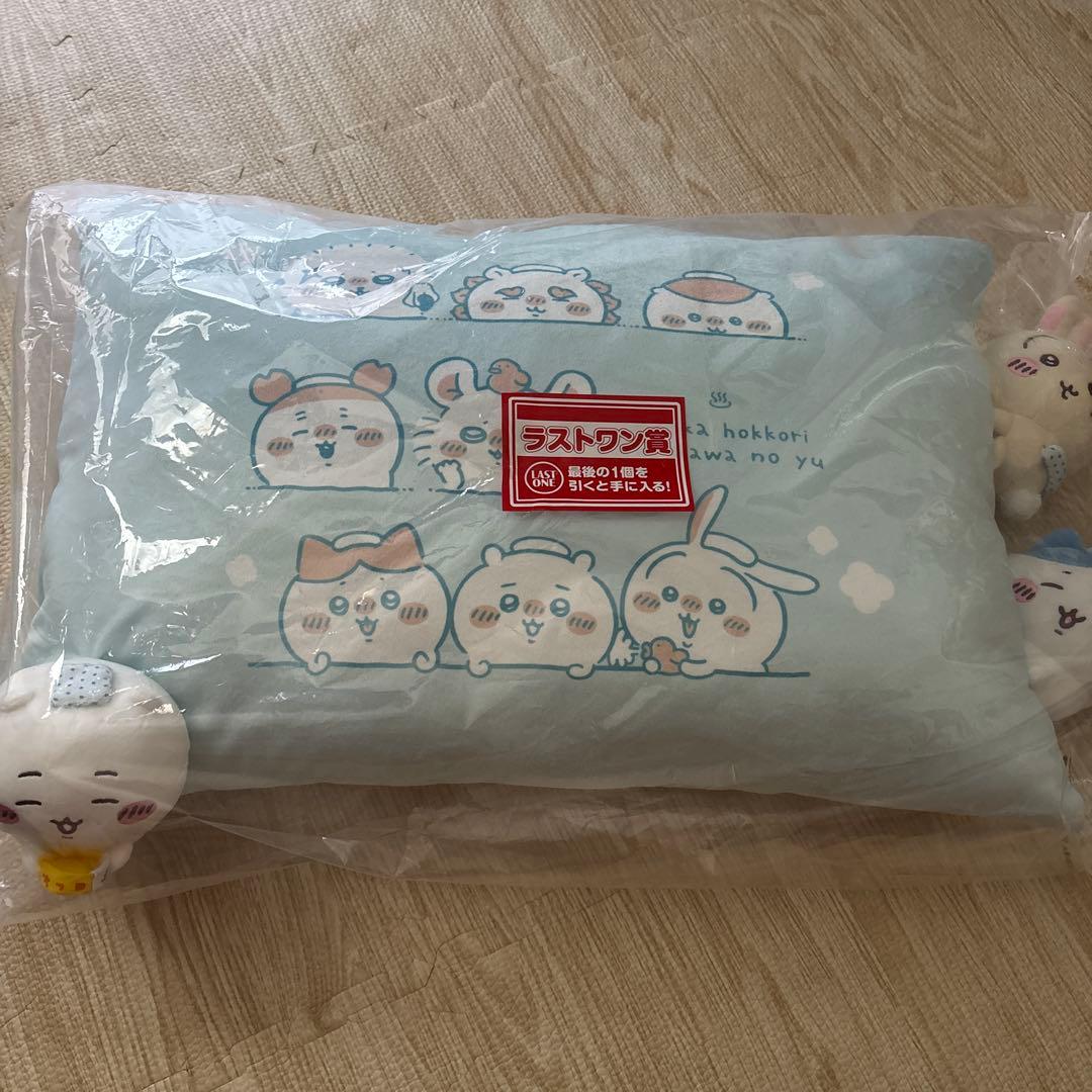 ちいかわ クッション 一番くじ ラストワン賞 - メルカリ