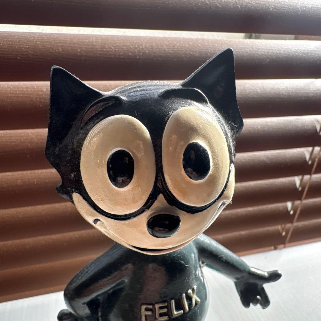 Felix フィギュア Chevrolet 首振り人形 限定カラー グレー - メルカリ