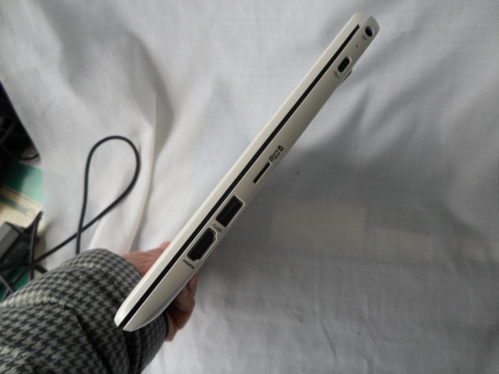 3776　快速、美品、小型　h/p Steam 11.6inc