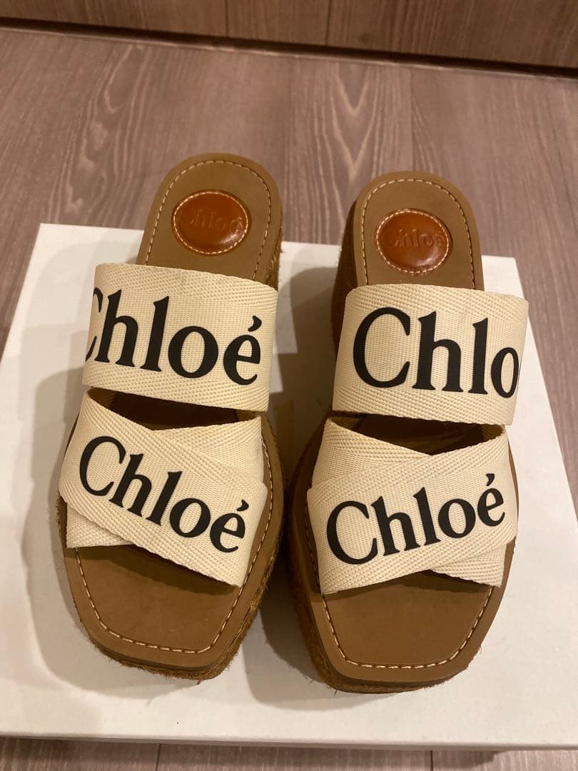 【本日限定再値下げ】Chloe　クロエウェッジエスパドリーユ　サイズ36 箱あり Woodyウェッジエスパドリーユ 白 - Chloé