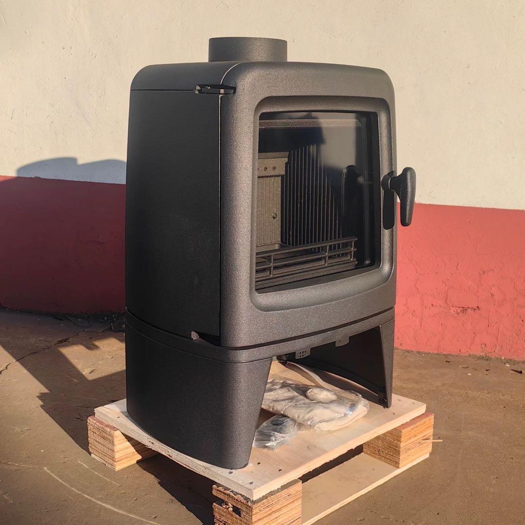 季節商品・激安】新品鋳鉄薪ストーブ 屋外吸気可能・空気環境配慮 調理