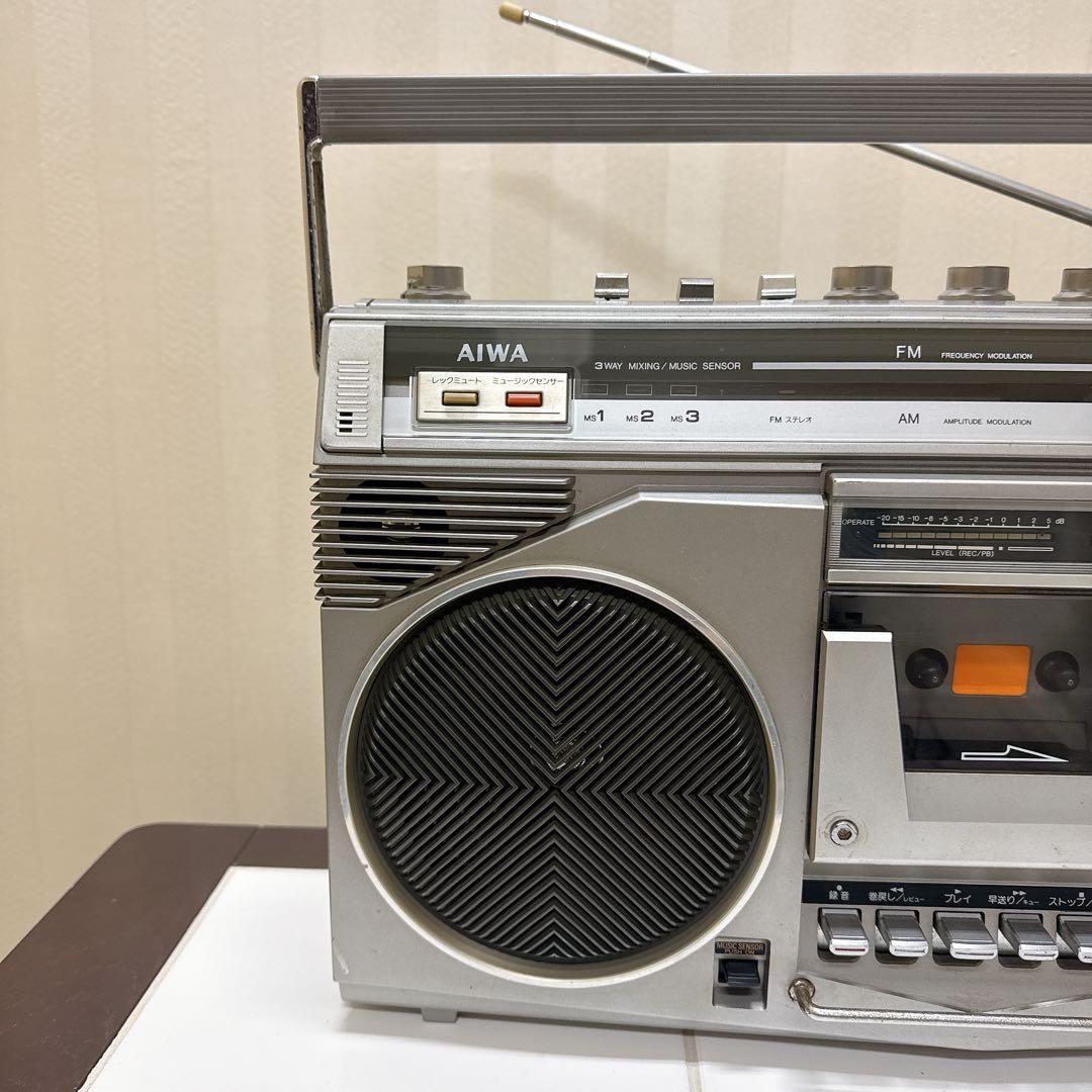 AIWA CS-50 日本製 ラジカセ シルバー FM/AM受信OK 昭和レトロ - メルカリ