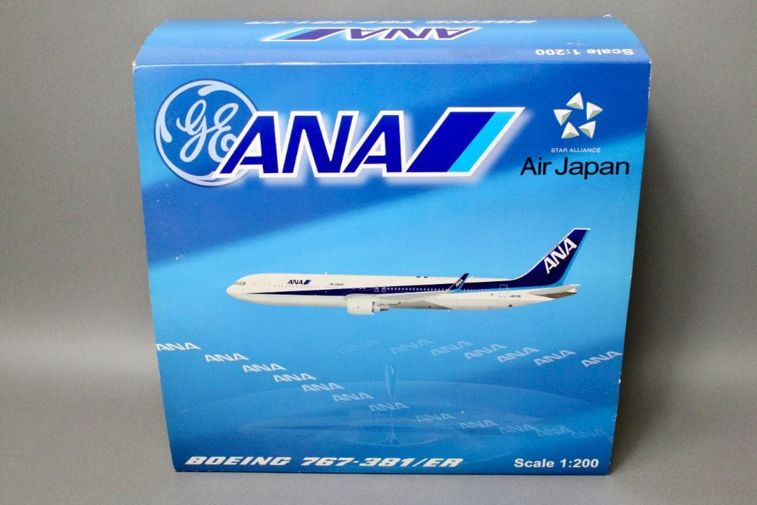 レア ANA B767-300ER JA619A 1/200 完成品 - メルカリ